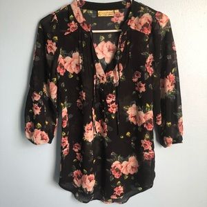Princess Vera Wang Floral Tunic Top